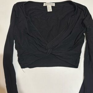 Forever21 long sleeve cropped. Women’s size S.